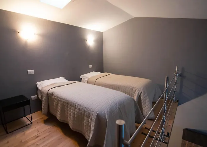 Palazzo Oliveto 3*